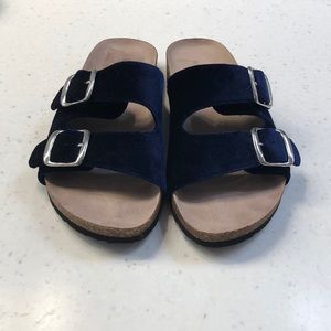 Blue velvet sandals